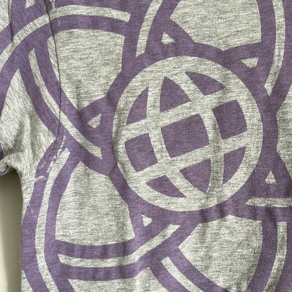 DISNEY Epcot 35th Anniversary Shirt Grey and Purple Size Small - Picture 7 of 9